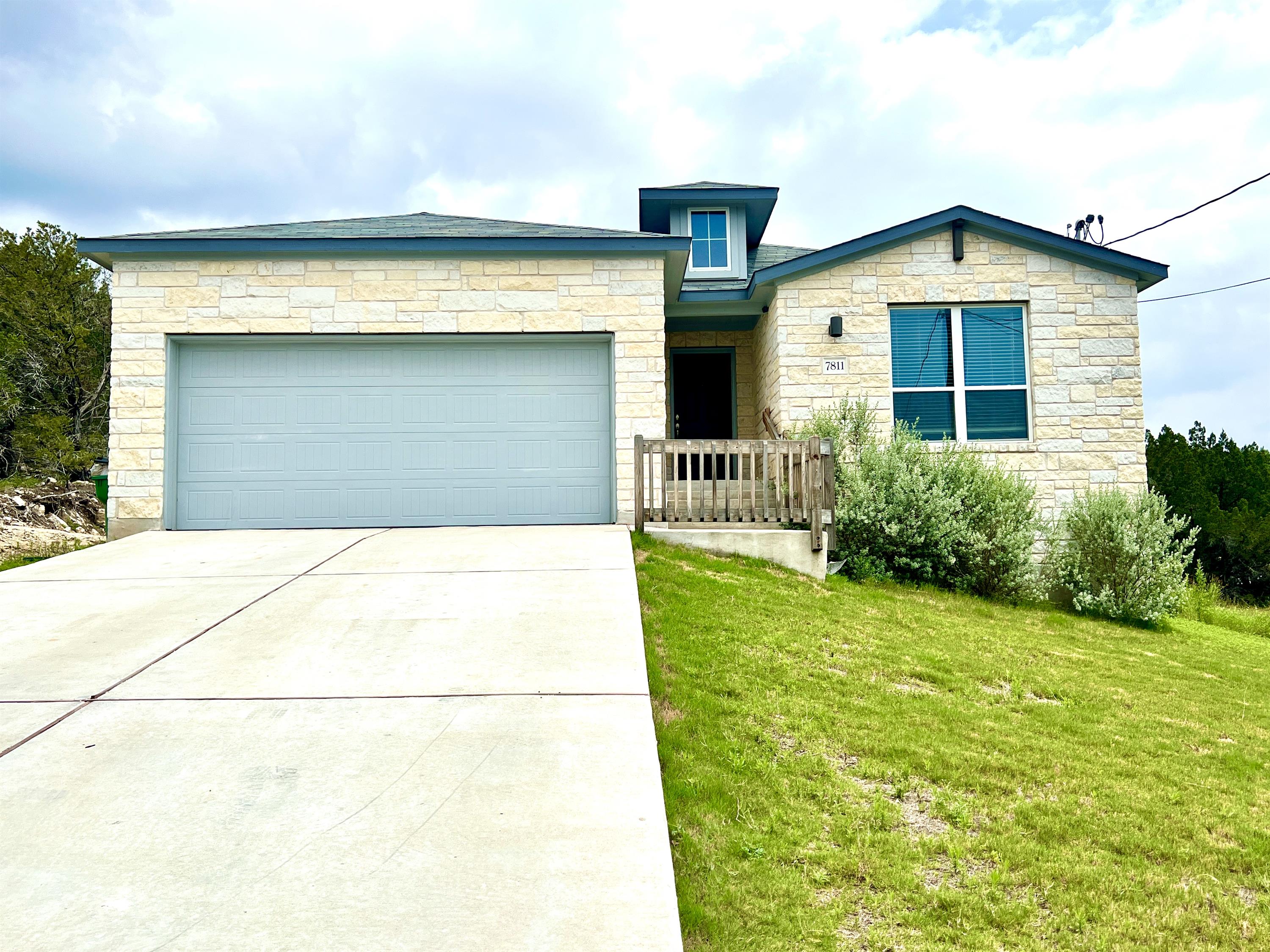 7811 Dakota Circle